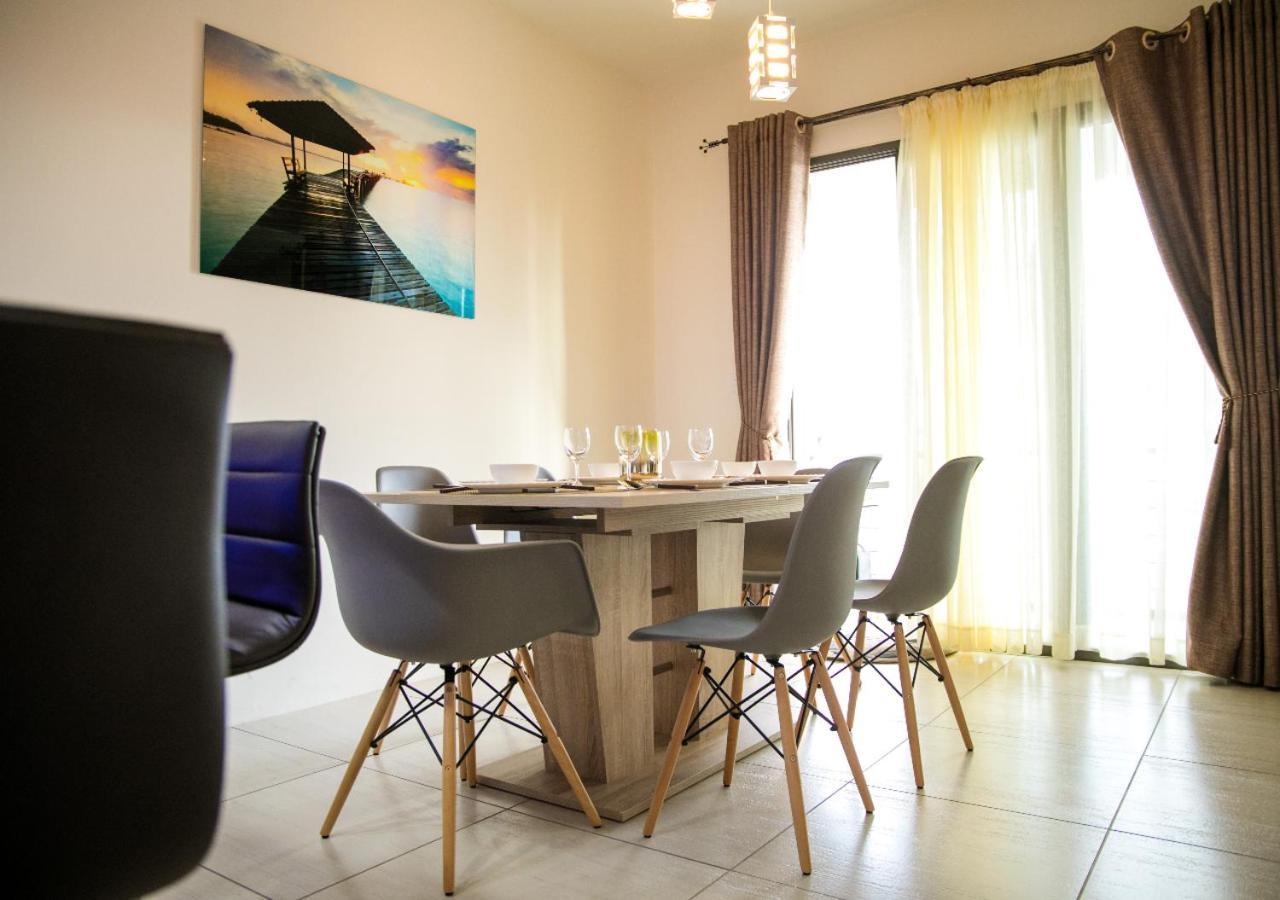 Luxury 2 Bedroom Apartment With Pool - Close To Flic-En-Flac Beach Exteriör bild